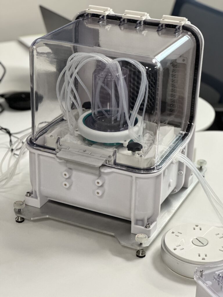 prototype of medical device for cell therapy